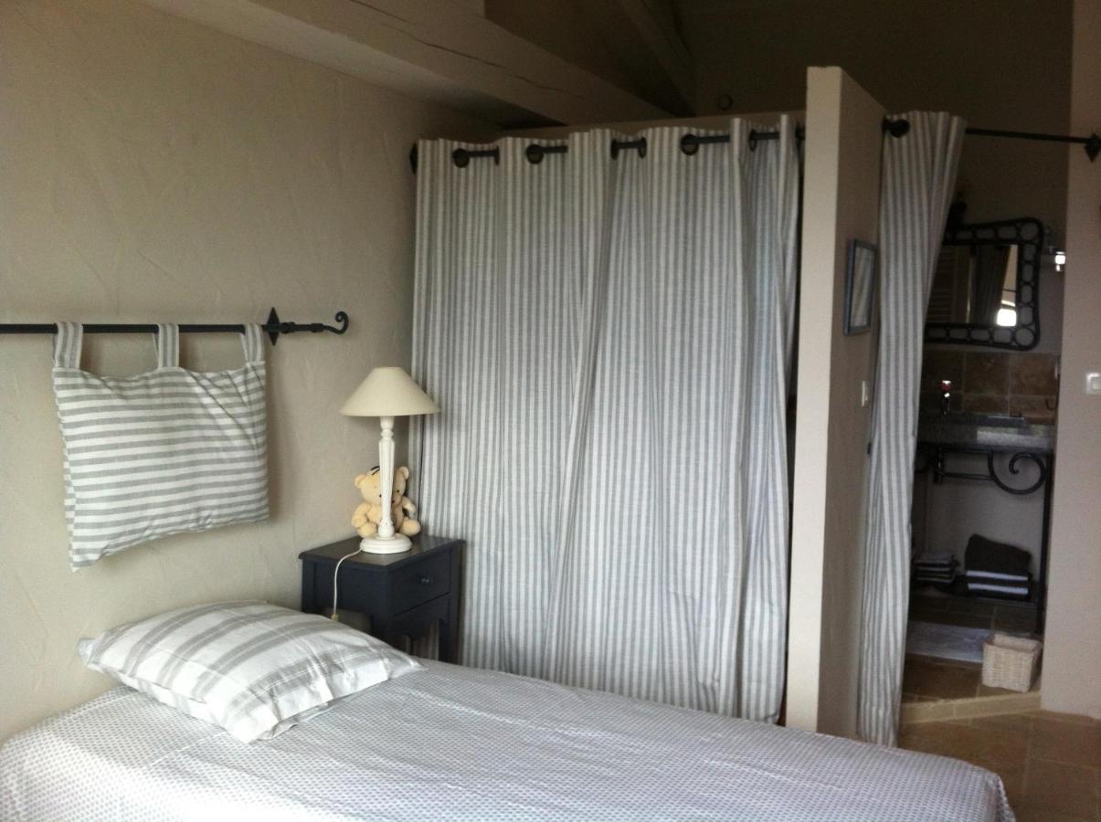 ゴルド Oustau De Piera Bed & Breakfast エクステリア 写真